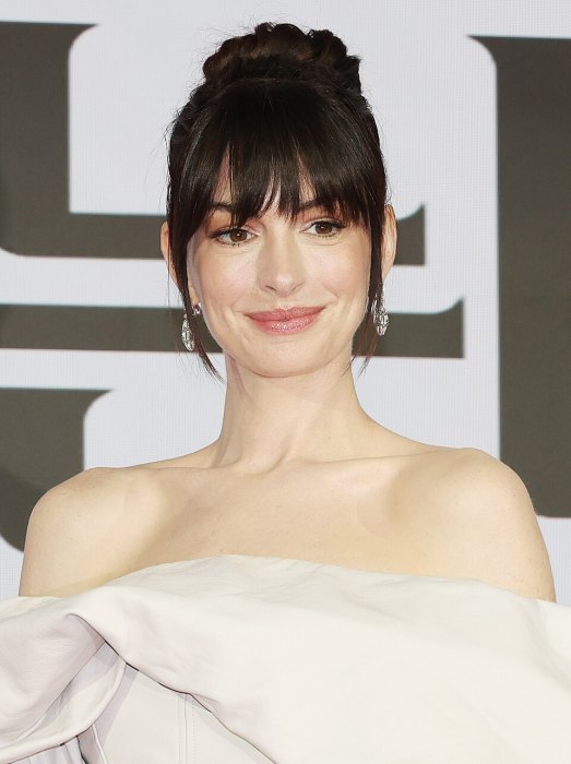 Anne Hathaway portrait